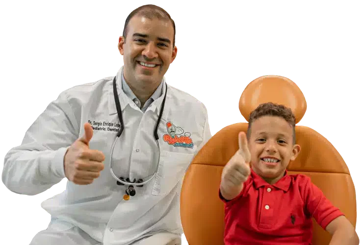 friendly pediatric dentist in edinburg tx with cute patient